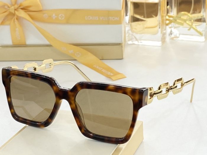 Louis Vuitton Sunglasses Top Quality LVS00111